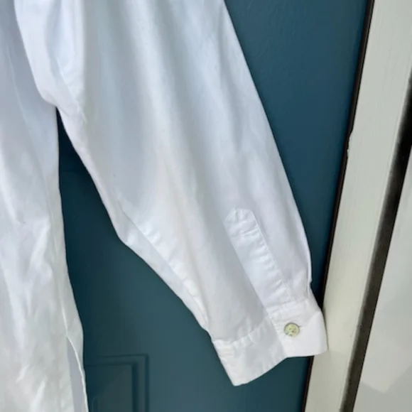CHICOS WHITE BUTTON COASTAL GRANNY LONG SHIRT SIZE 1 - Picture 9 of 16